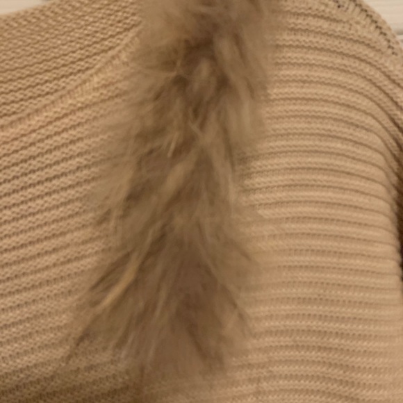 sweater with real fur - Picture 3 of 5